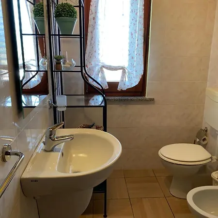 Affitti Brevi Tzia Licca B&B 툴라다